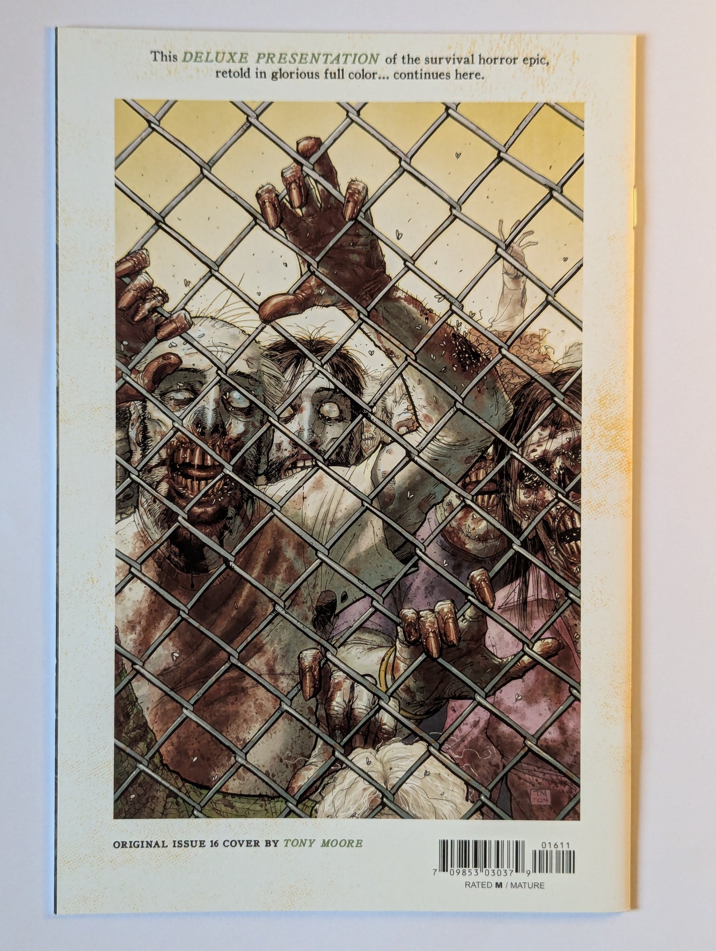 The Walking Dead Deluxe #16