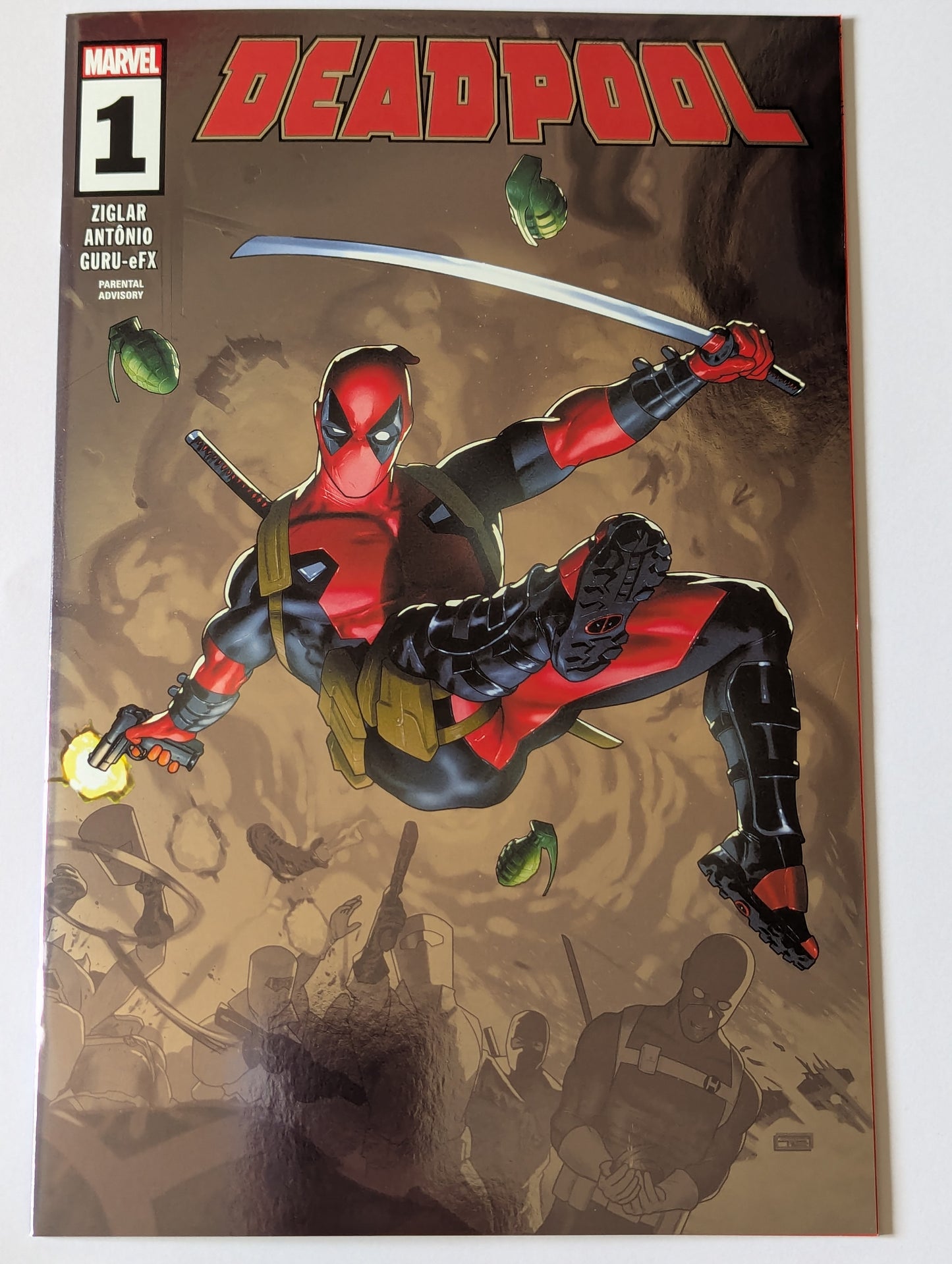 Deadpool #1 Foil Variant Marvel Comic Book