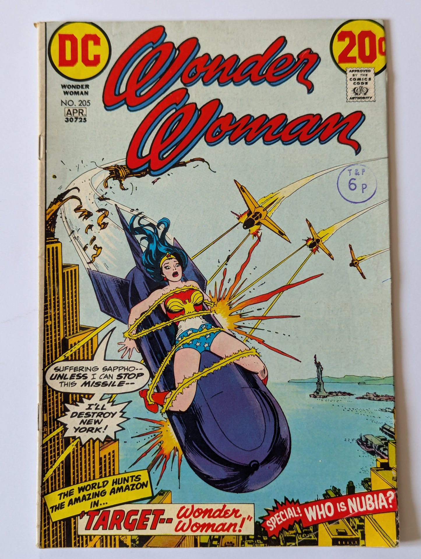 Wonder Woman #205 DC Comic Book