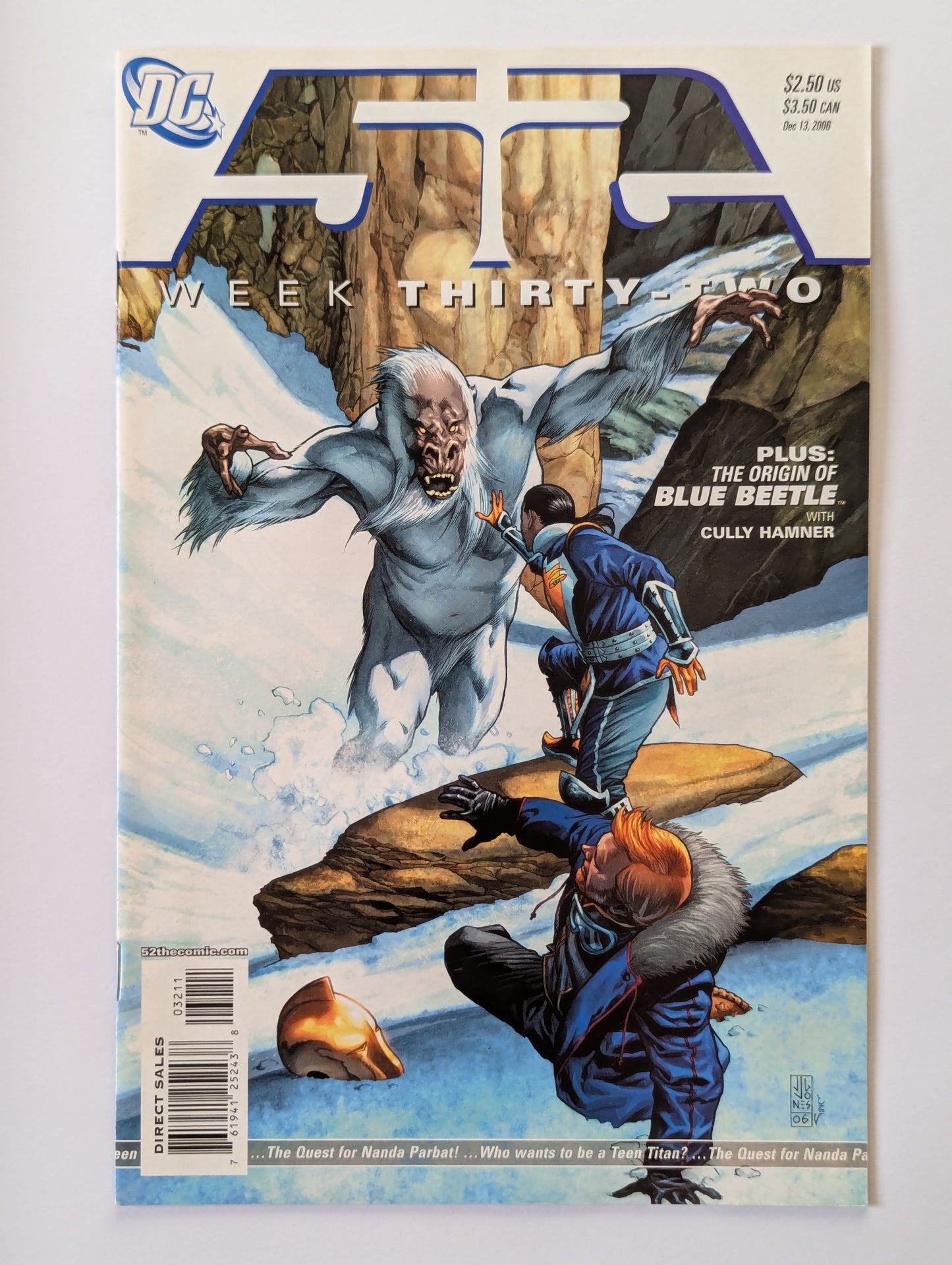 52 #32 DC Comic Book