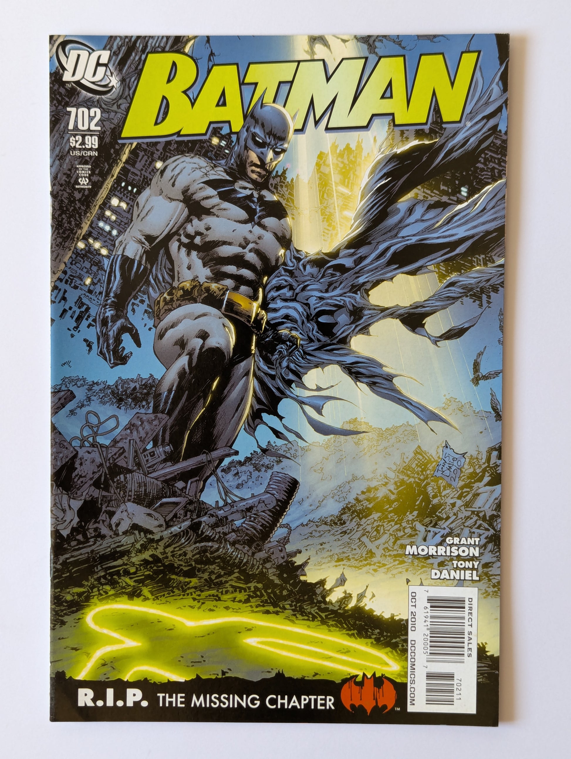 Batman #702 DC Comic Book