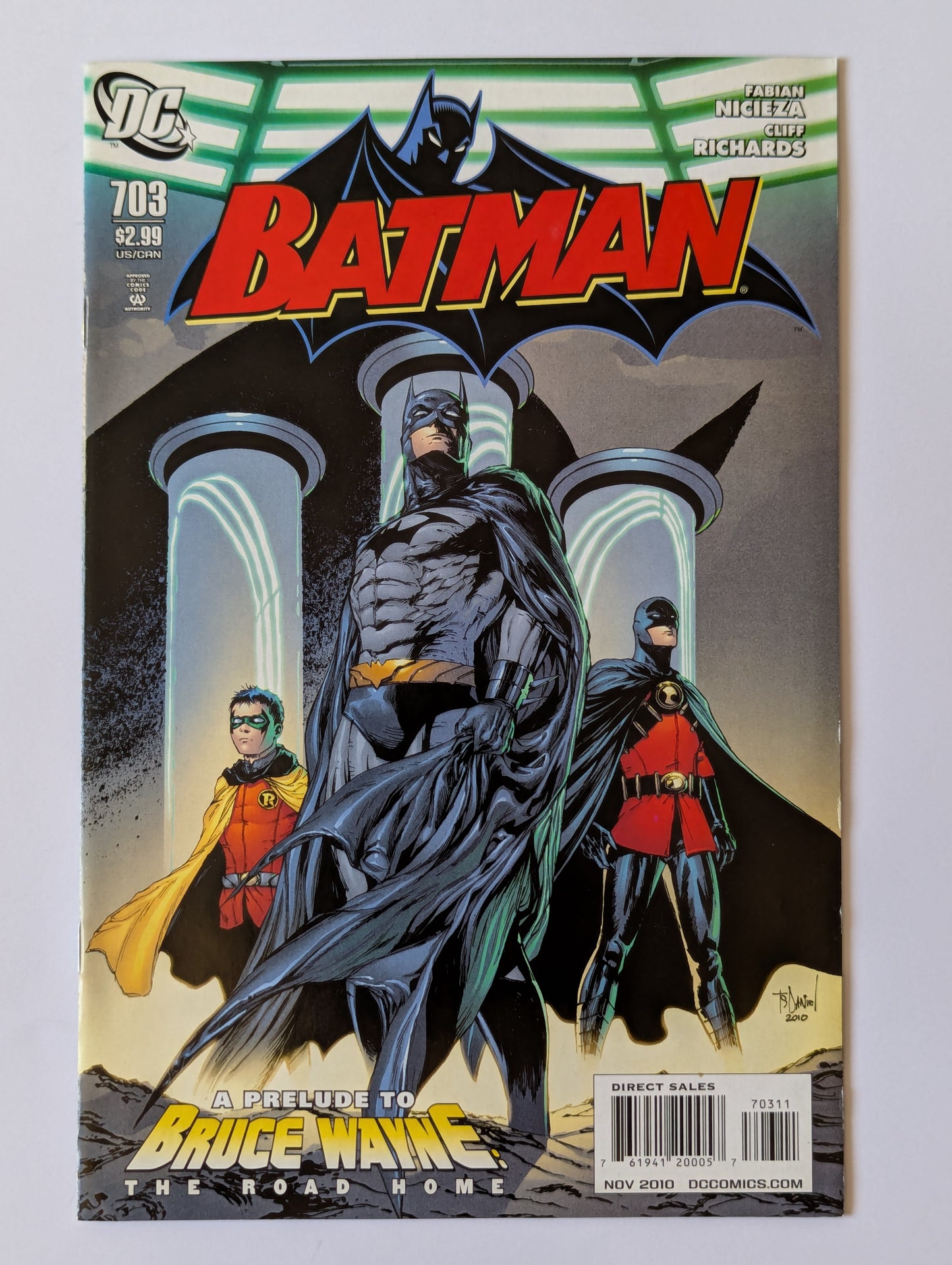 Batman #703 DC Comic Book