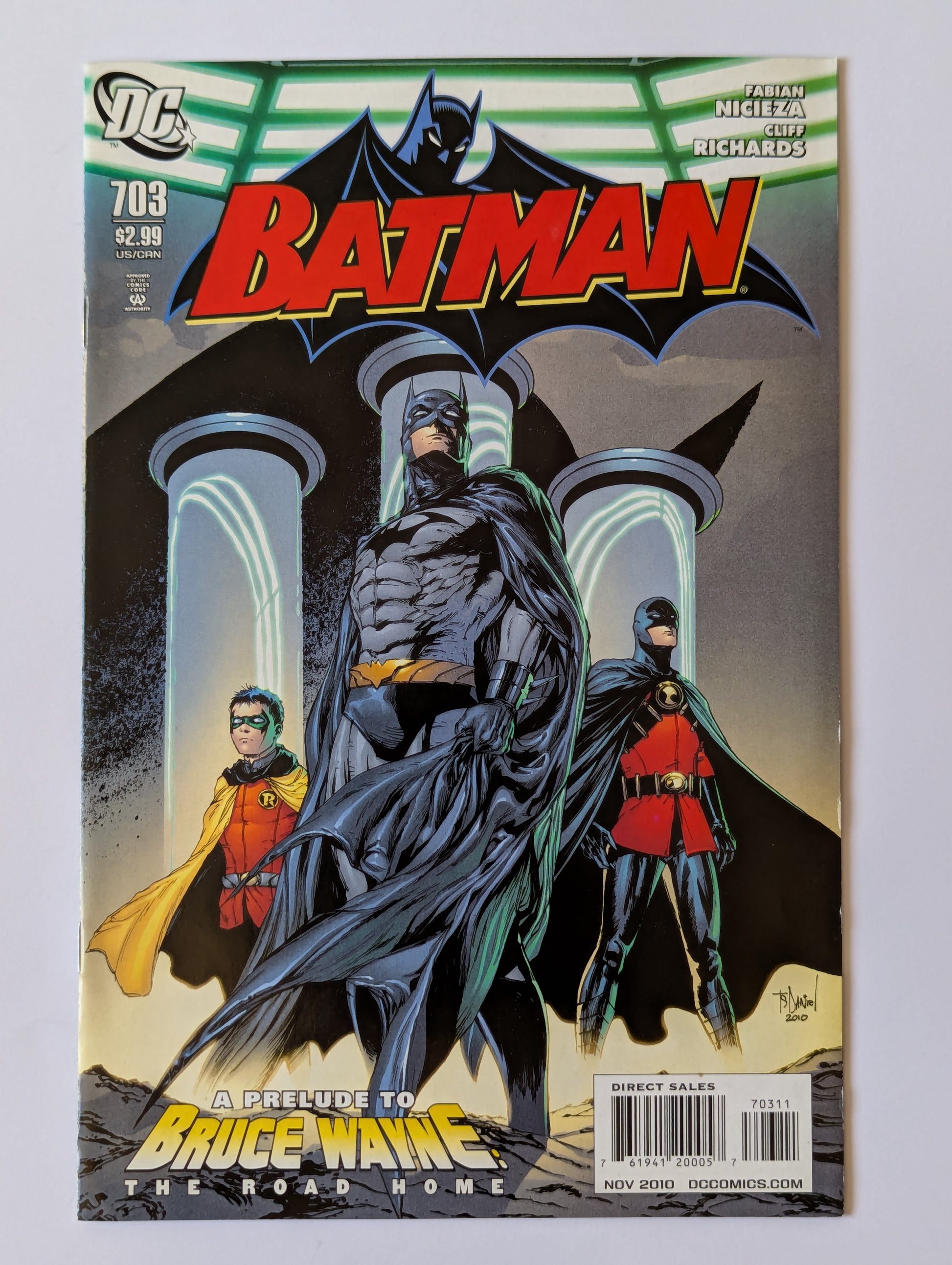 Batman #703 DC Comic Book