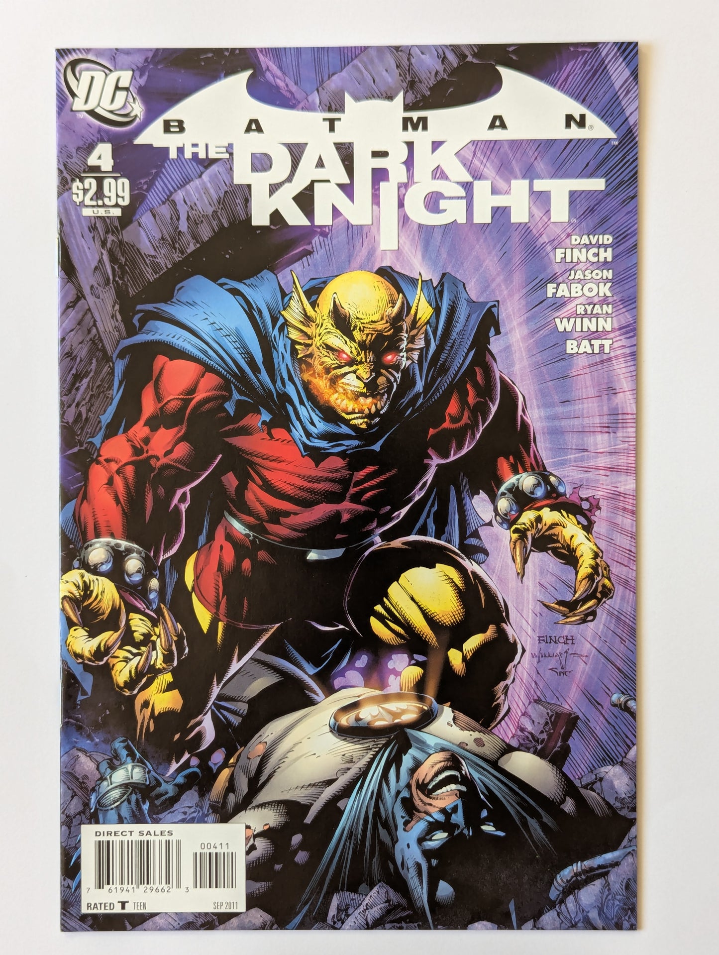 Batman The Dark Knight #4 DC Comic Book