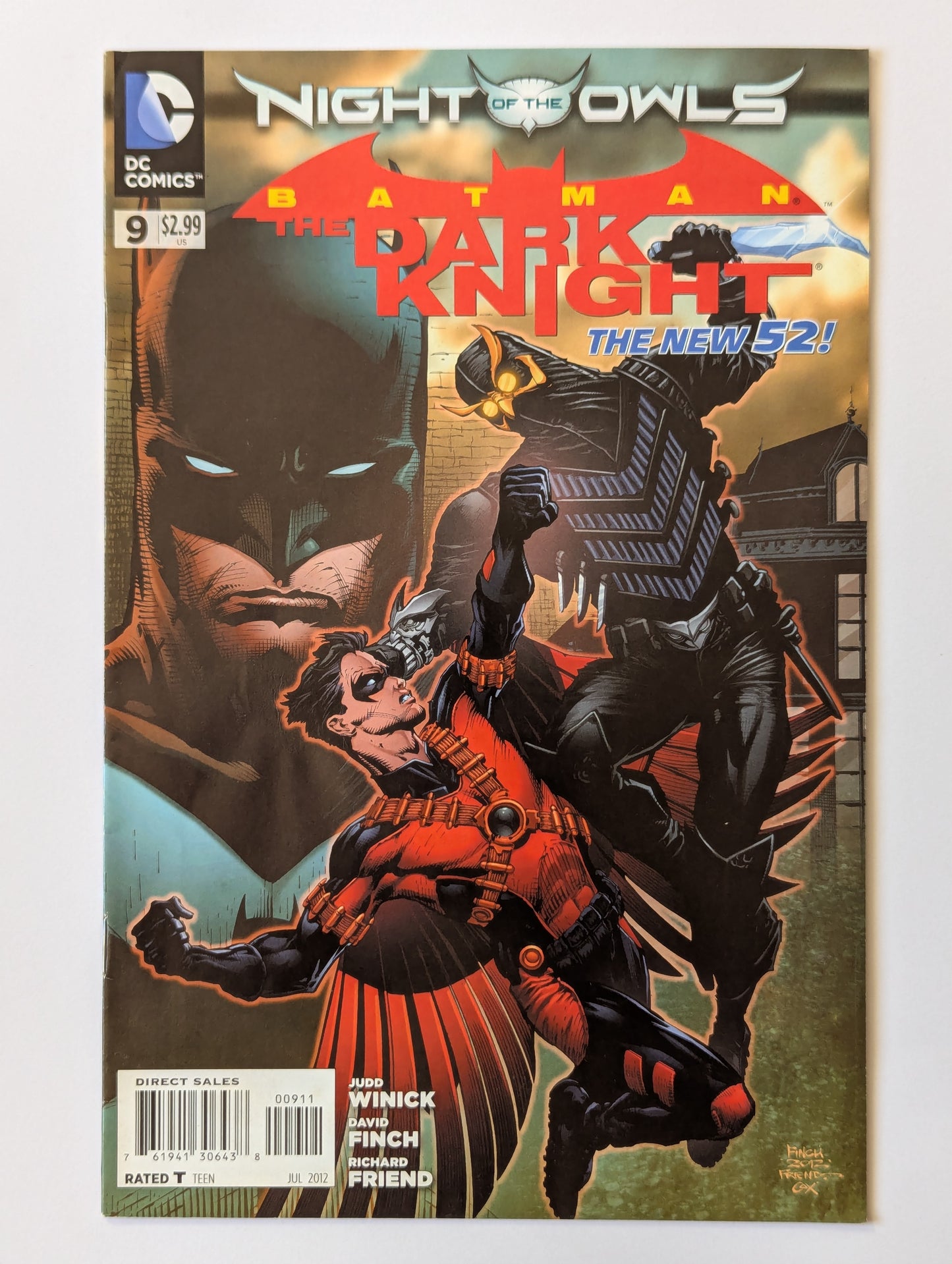 Batman The Dark Knight #9 DC Comic Book