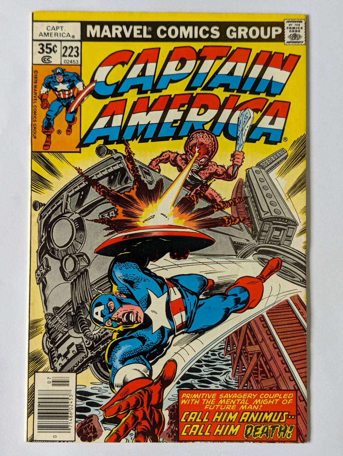 Captain America #223 Marvel Comic Book