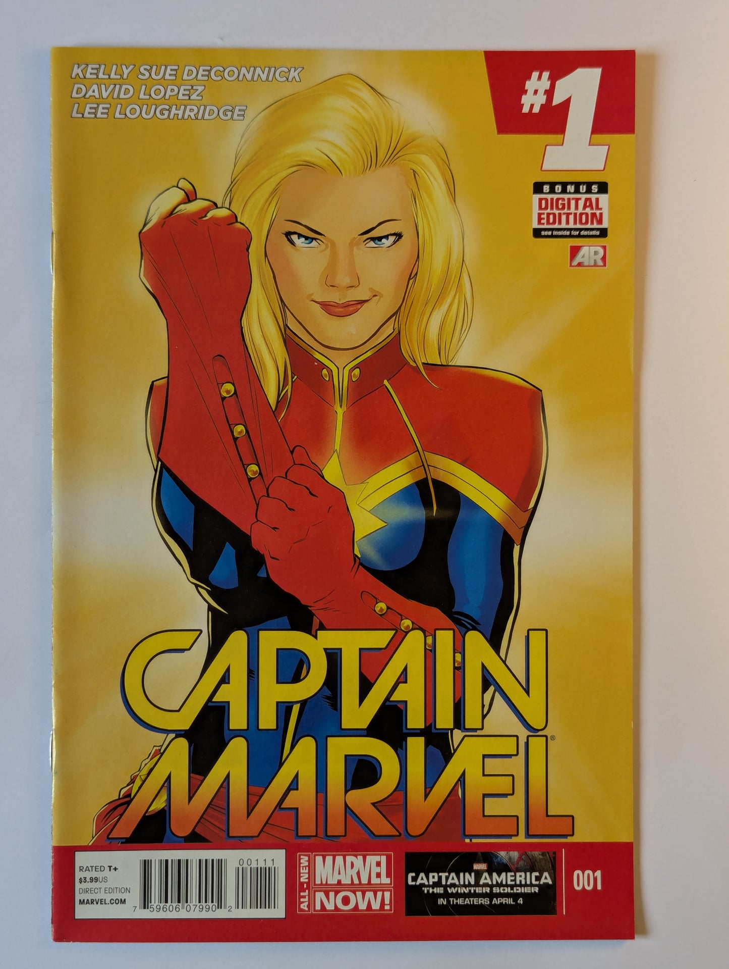 Captain Marvel #1 Marvel Comic Book