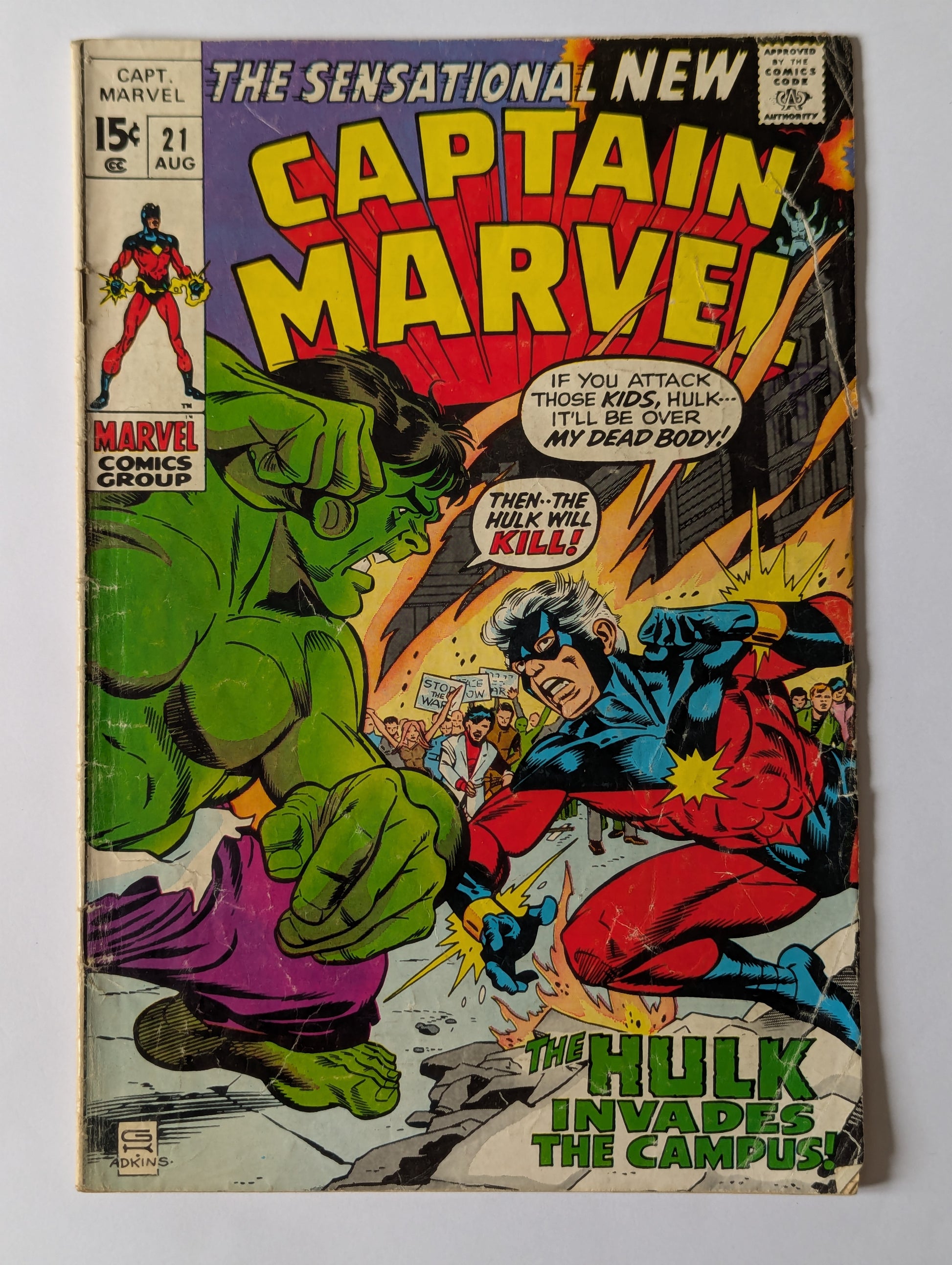 Captain Marvel #21 Marvel Comic Book
