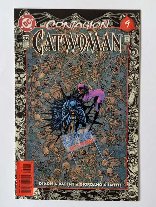 Catwoman #32 DC Comic Book