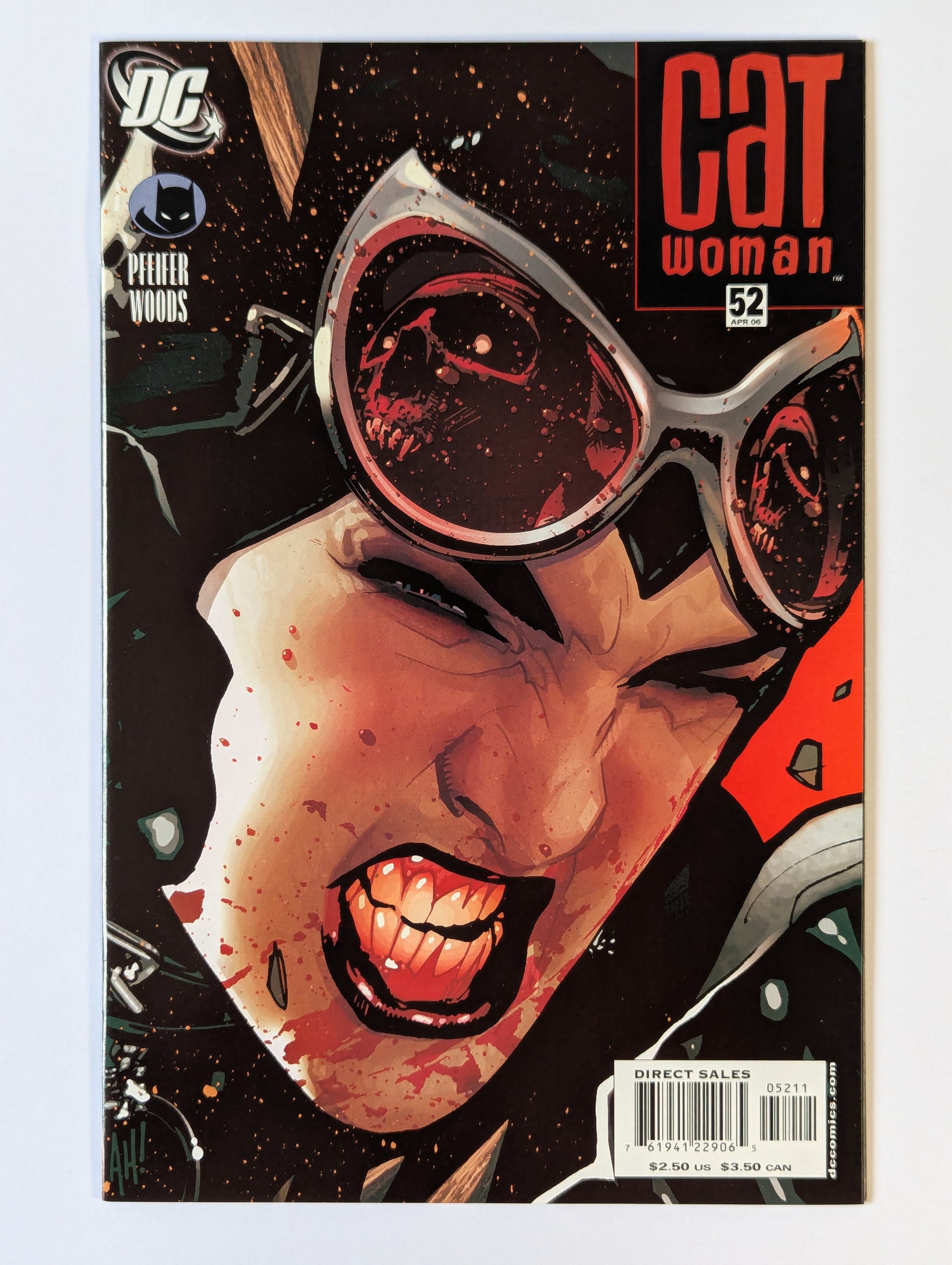 Catwoman #52 DC Comic Book