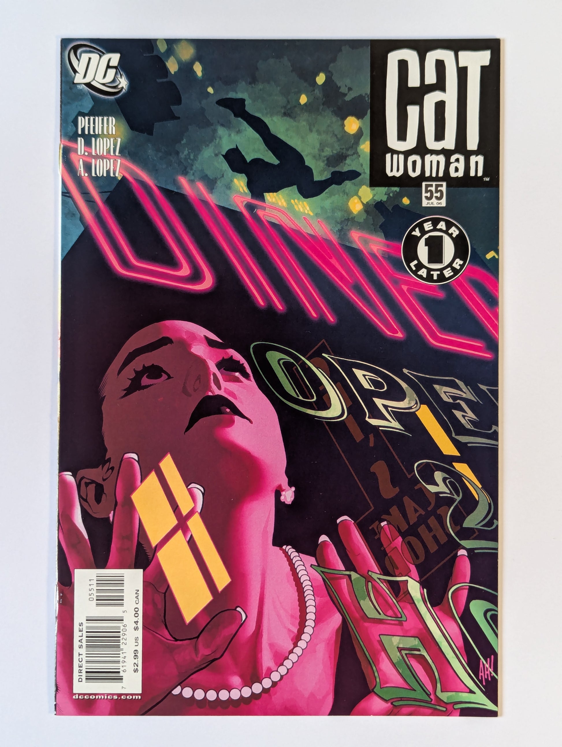 Catwoman #55 DC Comic Book
