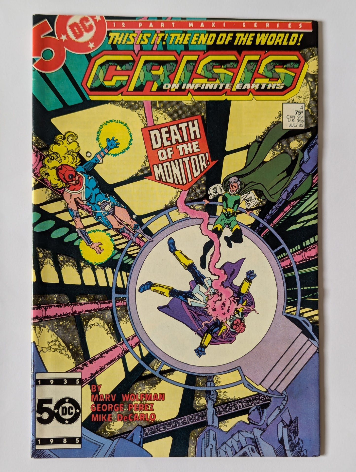 Crisis on Infinite Earths #4 DC Comic Book