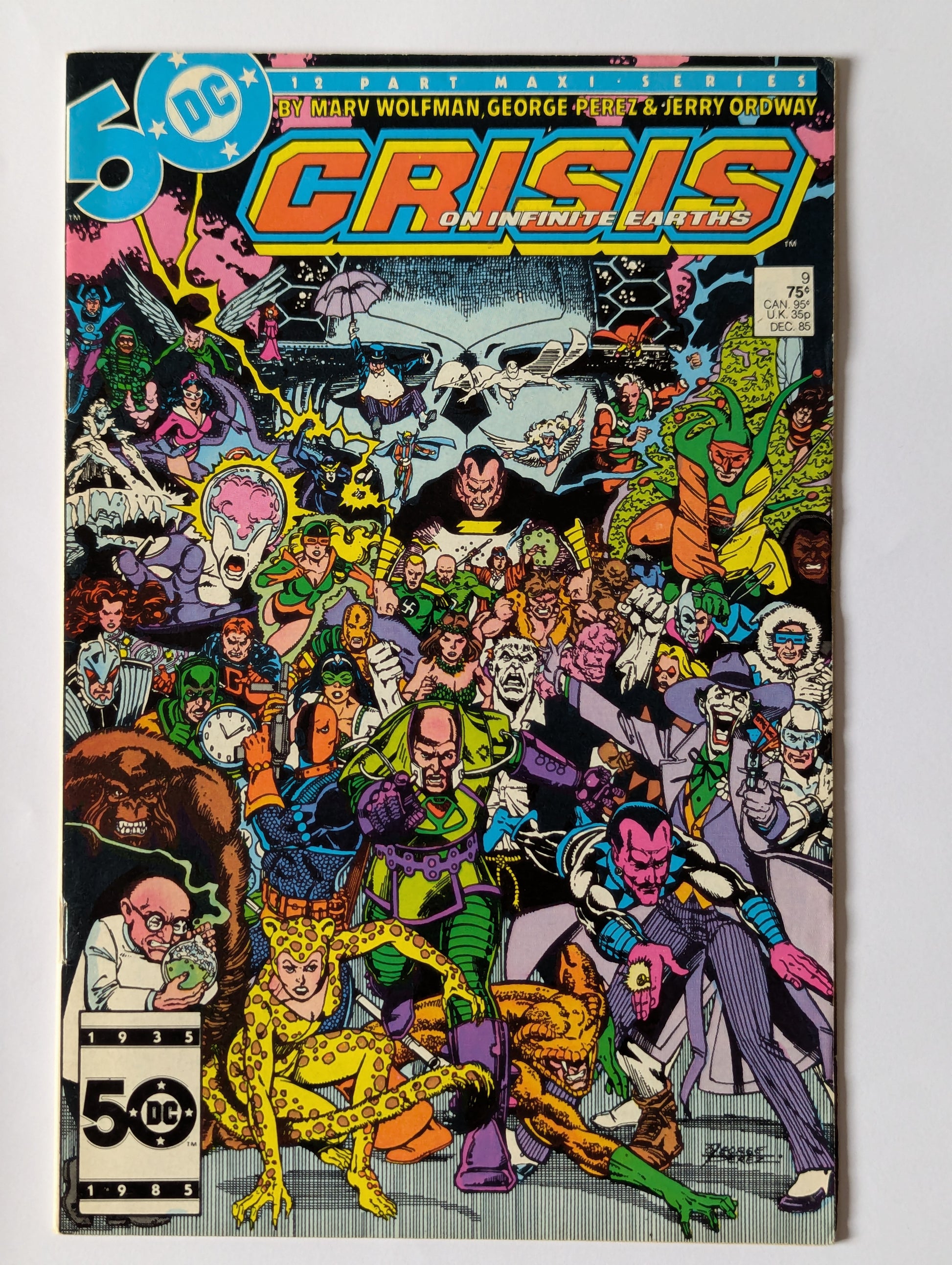 Crisis on Infinite Earths #9 DC Comic Book