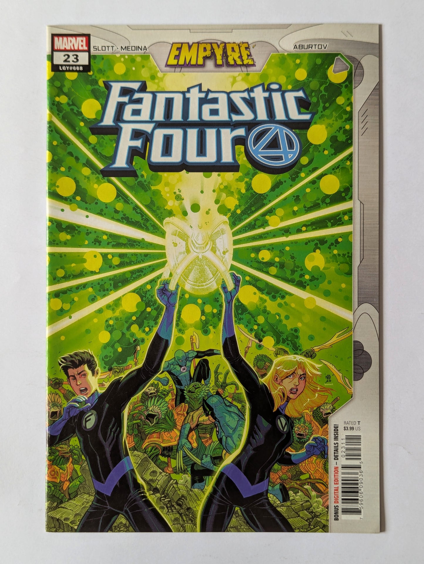 Fantastic Four #23 Marvel Comic Book
