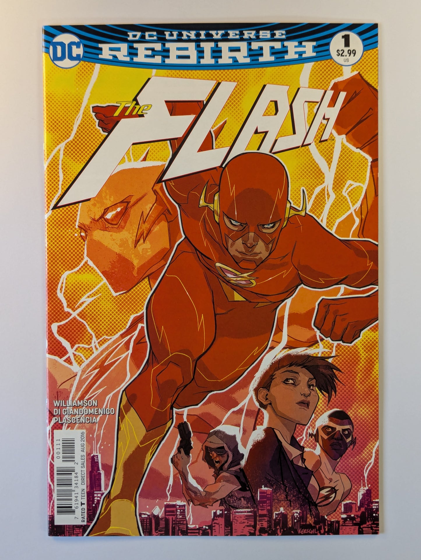 The Flash # 1DC Universe Rebirth DC Comic Book