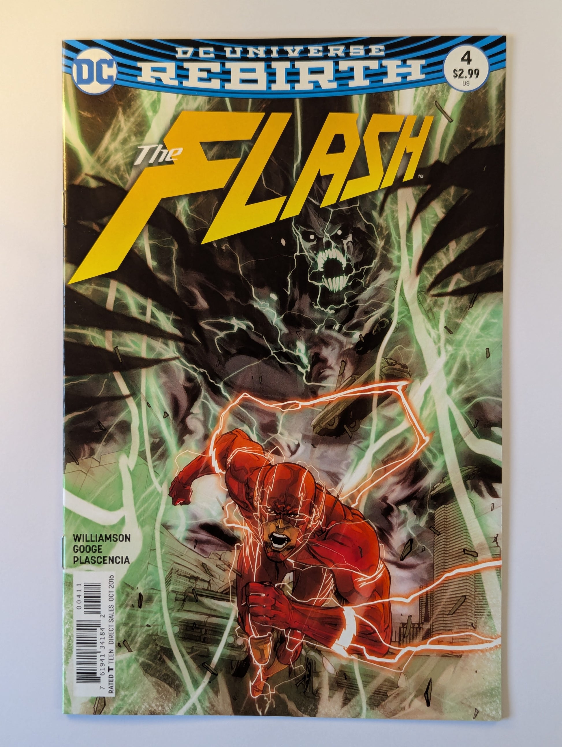 The Flash #4 DC Universe Rebirth DC Comic Book