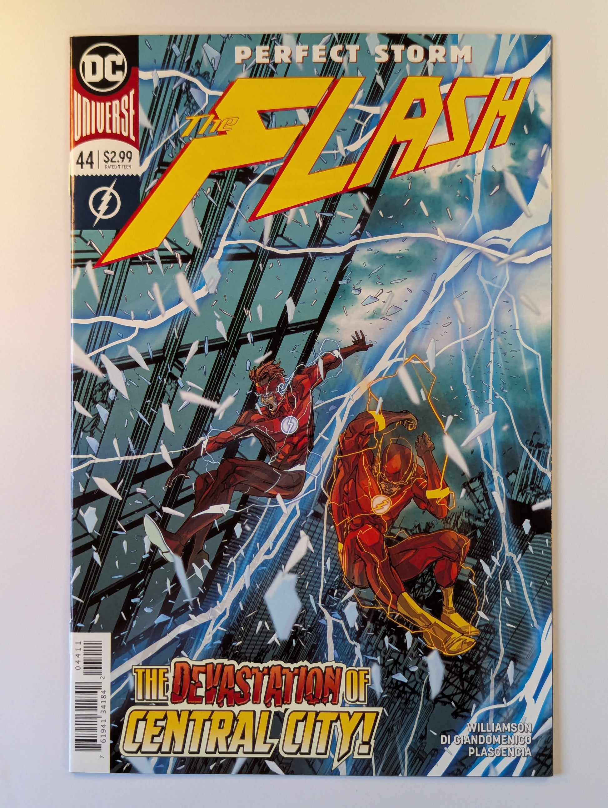 The Flash #44 DC Universe Rebirth DC Comic Book