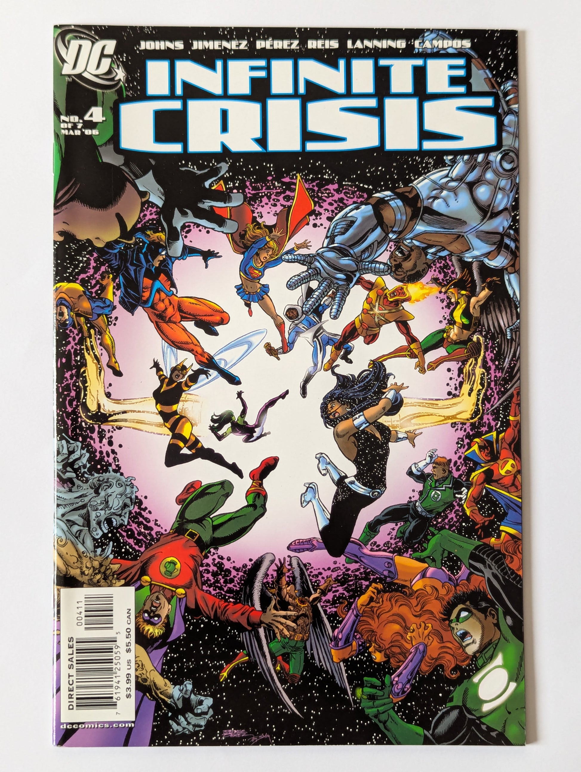 Infinite Crisis #4 DC Comic Book