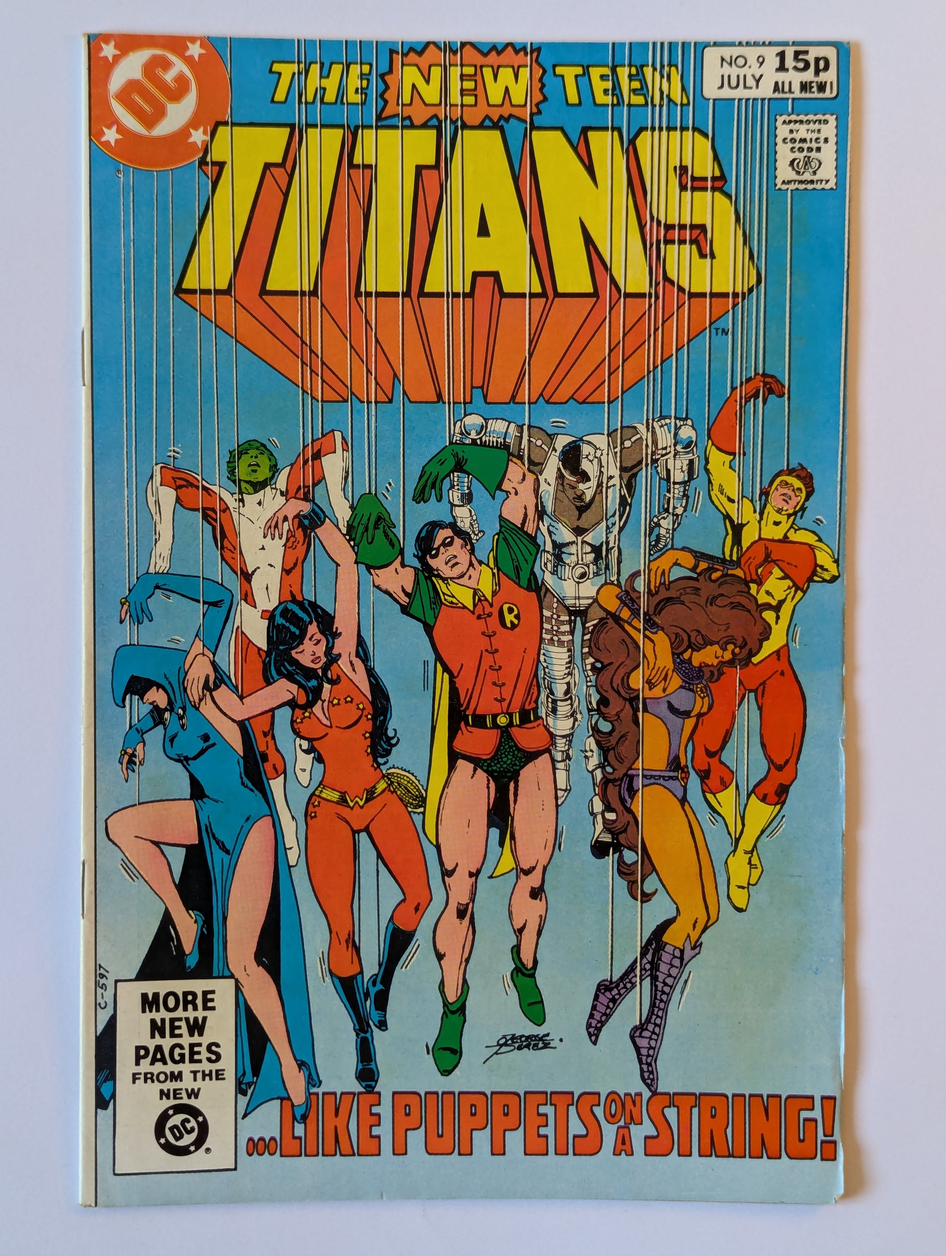 New Teen Titans # 9DC Comic Book