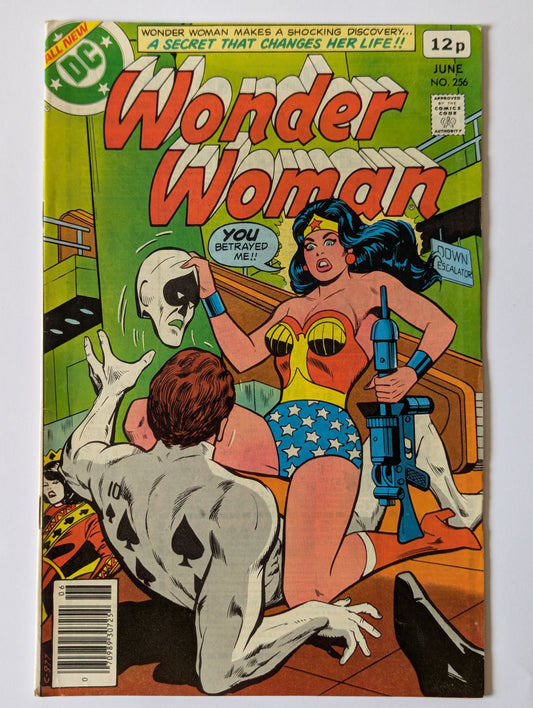 Wonder Woman #256 DC Comic Book